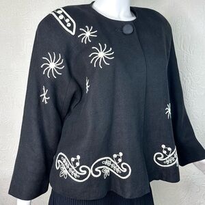 Linda Allard for Ellen Tracy VTG Corded Embroidery Black Linen Swing Jacket
